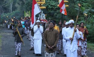 WAISAK 2017 : Begini Proses Kirab Agung Amisa Puja di Girimulyo