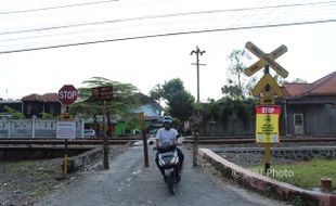 JALUR MUDIK LEBARAN 2017 : 13 Perlintasan Tanpa Palang Pintu di Klaten Diberi Pita Kejut