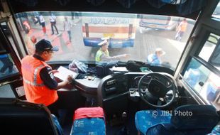 MUDIK LEBARAN 2017 : Ramp Check di Garasi, 8 Bus AKAP Dinyatakan Tak Laik Jalan