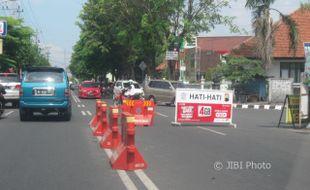 MUDIK LEBARAN 2017 : Cegah Macet di Depan Pasar Ir. Soekarno Sukoharjo, Simpang Tiga Pegadaian Ditutup