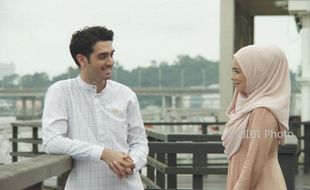 FILM TERBARU : Fachry Albar Adu Akting dengan Artis Malaysia di Bukan Cinta Malaikat