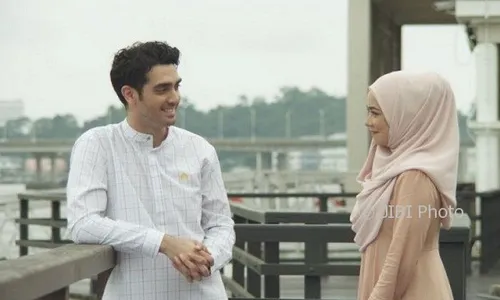 FILM TERBARU : Fachry Albar Adu Akting dengan Artis Malaysia di Bukan Cinta Malaikat