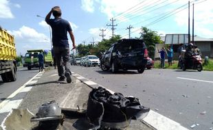 KECELAKAAN BOYOLALI : Bus Rombongan Pemudik Wonogiri Hantam 4 Mobil di Jalan Solo-Semarang