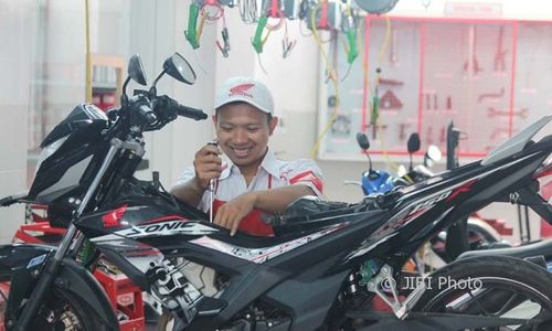 Mekanik Honda Siap Kawal Sepeda Motor Pemudik Agar Fit Setiap Saat