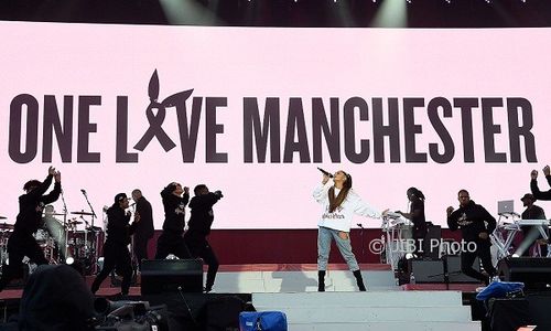 Kenang Korban Bom Manchester, Ariana Grande Pasang Tato Lebah