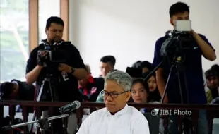 Buni Yani Hadapi Sidang Vonis, Alumni 212 Beri Dukungan