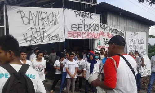 DEMONSTRASI SLEMAN : Perusahaan Tak Penuhi Kewajiban, Karyawan Pilih Jaga Aset Pabrik