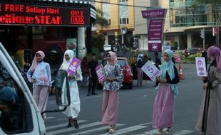 RAMADAN 2017 : Warna Warni Fashion on The Street Fave Hotel Solo Baru