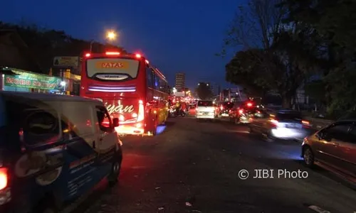 LIBUR LEBARAN 2017 : Jogja-Solo Macet, 2 Jam Hanya 5 Km