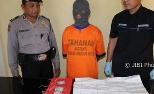 PERJUDIAN MADIUN : Tak Kapok Jadi Bandar Judi, Penjual Tempe Ini Kembali Dibekuk Polisi