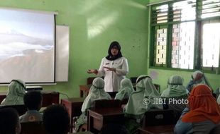 Antisipasi Bencana, Siswa MIN Sidoharjo Pacitan Dilatih Mitigasi