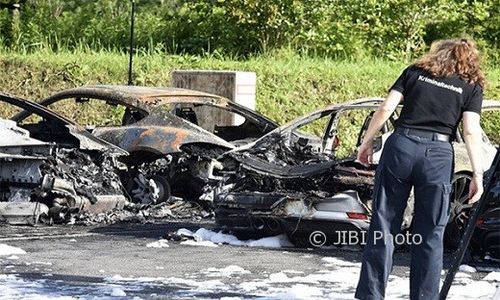 Teror Jelang G-20 di Jerman, 8 Mobil Porsche Dibakar