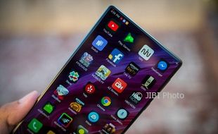 SMARTPHONE TERBARU : Saingi Samsung Galaxy S8, Xiaomi Siapkan Mi Mix 2