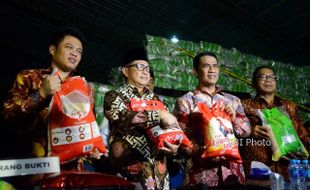 Ini Alasan Menteri Pertanian Gerebek Produsen Beras Maknyuss & Ayam Jago