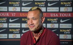 KARIER PEMAIN : Perpanjang Kontrak di Roma, Nainggolan: Saya Bahagia!