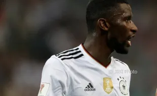 BURSA TRANSFER : Tiba di London, Rudiger Tes Medis dengan Chelsea