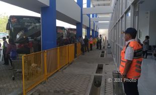 INFRASTRUKTUR WONOGIRI : Terminal Giri Adipura Dibikin Modern Sekelas Bandara