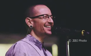 Vokalis Linkin Park Chester Bennington Meninggal Bunuh Diri