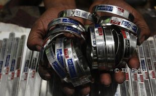 FOTO HAJI 2017 : Gelang Haji indonesia dari Jepara