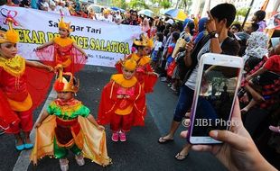 FOTO HARI JADI SALATIGA : Begini Kirab Budaya di Salatiga