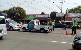 KECELAKAAN KARANGANYAR : Bus Hantam Sepeda Motor di Kebakkramat, 2 Meninggal Dunia