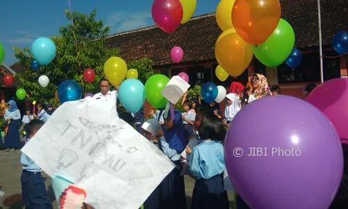 Pengenalan Lingkungan Sekolah Selesai, Murid Lepas Balon Cita-Cita ke Udara