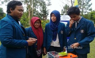 KAMPUS DI SEMARANG : Cegah Pungli di Jembatan Timbang, Mahasiswa Undip Ciptakan Alat Ini