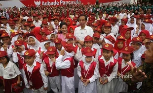 Calon Siswa Luar Solo Tak Bisa Langsung Masuk Kuota Jalur Prestasi, Antre Dulu!