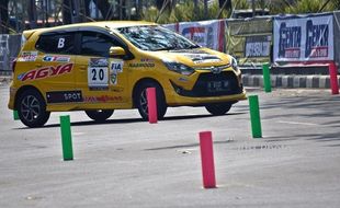 FOTO ASIA AUTO GYMKHANA COMPETITION 2017 : Begini Manuver Pembalap di Semarang