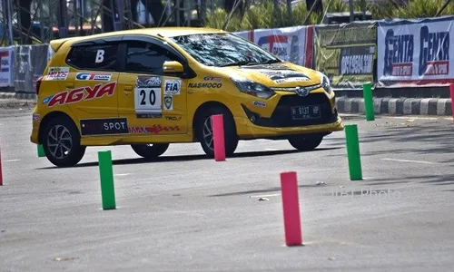 FOTO ASIA AUTO GYMKHANA COMPETITION 2017 : Begini Manuver Pembalap di Semarang