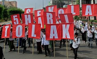 FOTO LIMA HARI SEKOLAH : Inilah Para Penolak Full Day School