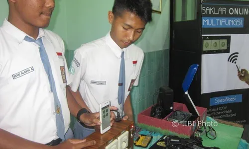 Praktis dan Bermanfaat, Sakelar Online Karya Siswa SMKN 2 Karanganyar Menangi Krenova