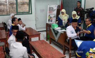 IMUNISASI MEASLESS RUBELLA : Penolakan Bukan Dari Sekolah, Tapi ...