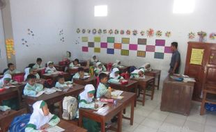 Lainnya 5 Hari Sekolah, Madrasah Di Karanganyar Tetap 6 Hari