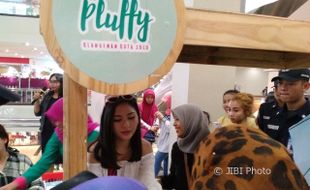 INFO BELANJA : Gandeng Tokosolopos.com, Solo Pluffy Geber Promo Beli Kue Gratis Tas