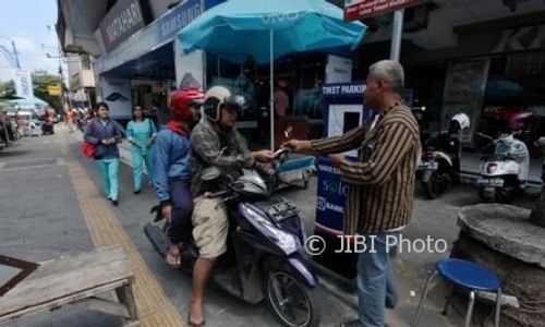 PERPARKIRAN SOLO : Penerapan Parkir E-Money di Gatsu Berjalan Lambat, Ini Penyebabnya