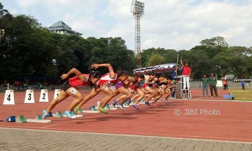 Borong 12 Emas, Kudus Raih Juara Umum Kejurprov Atletik Jateng