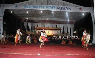 Pembangunan Waduk Pidekso Wonogiri Dimulai September, PT PP Adakan Selamatan dengan Hiburan Wayang Kulit