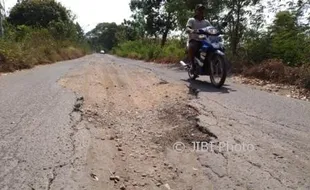 INFRASTRUKTUR WONOGIRI : Bulan Depan Mulai Diperbaiki, Jalan Alas Kethu-Tangkil Telan Rp21 Miliar