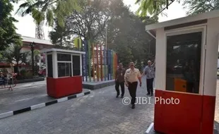 CAGAR BUDAYA SOLO : Legislator dan Aktivis Lingkungan Kritik Alih Fungsi Lahan Vastenburg Jadi Lokasi Parkir