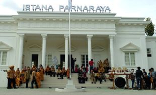 HUT RI : Istana Parnaraya Wonogiri Undang Ratusan Veteran