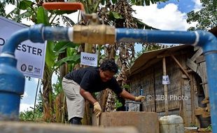 Foto KKN Undip Olah Kotoran Sapi