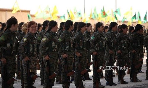 210 Wanita Siap Gempur ISIS di Suriah