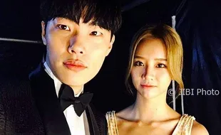 K-POP : Manajemen Konfirmasi Ryu Jun Yeol dan Hyeri Girl’s Day Pacaran