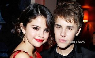 Akur, Selena Gomez dan Justin Bieber Sarapan Bareng