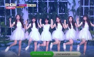 K-POP : Penyebab Kaki Yuju G-Friends Berdarah saat Tampil di Show Champion