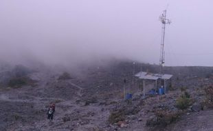 GUNUNG MERAPI : Pendaki Usil Kembali Berulah, Pengamatan Terganggu