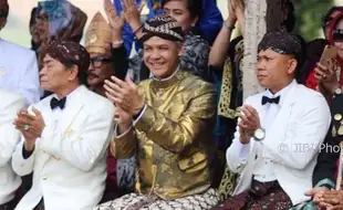 AGENDA JATENG : Rambut Gimbal Dicukur, Anak Bajang Minta Sepeda Hingga Sapi