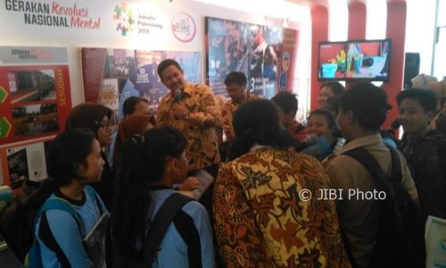 Pengunjung Pameran Jamnas Revolusi Mental di Solo Jajal Permainan