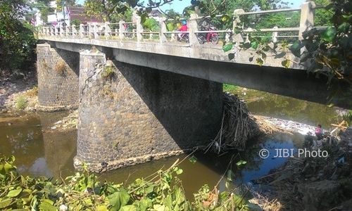 INFRASTRUKTUR SOLO : Sempat Ditutup Total, Kreteg Abang Kini Boleh Dilewati Sepeda Motor